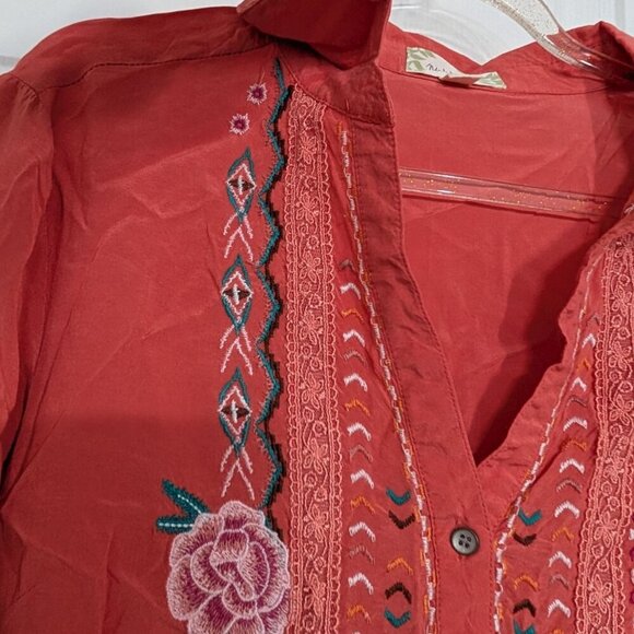 Nurture by Westbound Floral Embroidered Shirt Womens Size Medium Pink Tunic - Picture 4 of 12